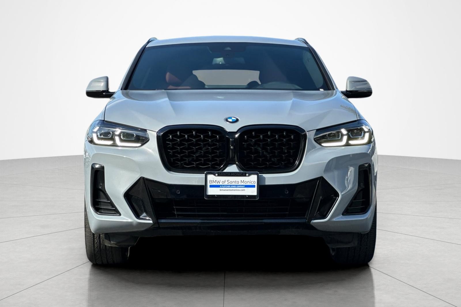 Used 2024 BMW X4 xDrive30i w/ Premium Package AWD/4WD image 8
