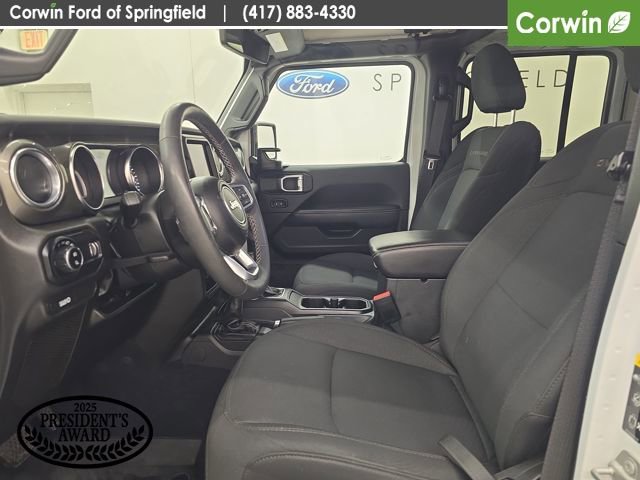 Used 2023 Jeep Gladiator Overland w/ Cold Weather Group image 21