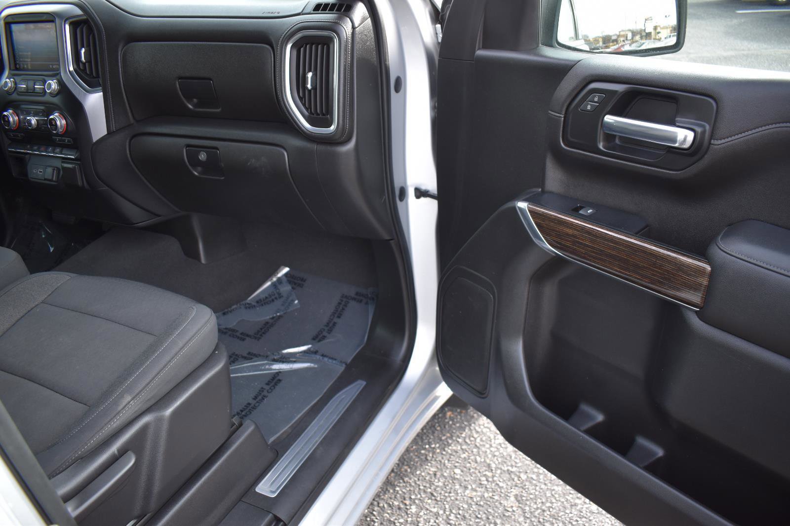 Used 2020 GMC Sierra 1500 SLE w/ Fleet Comfort Package image 16