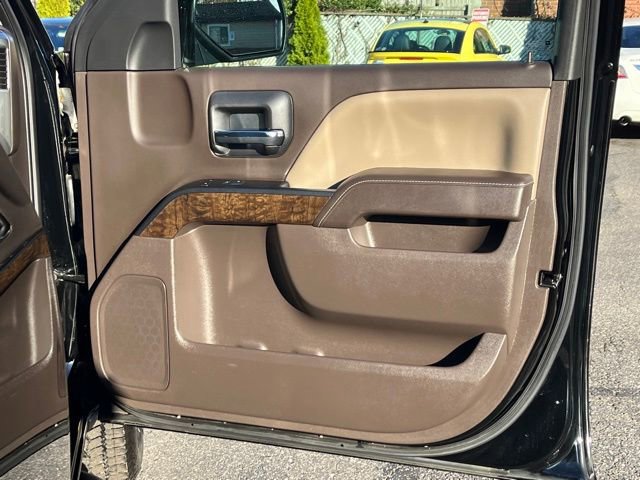 Used 2018 Chevrolet Silverado 1500 LT w/ All Star Edition image 17