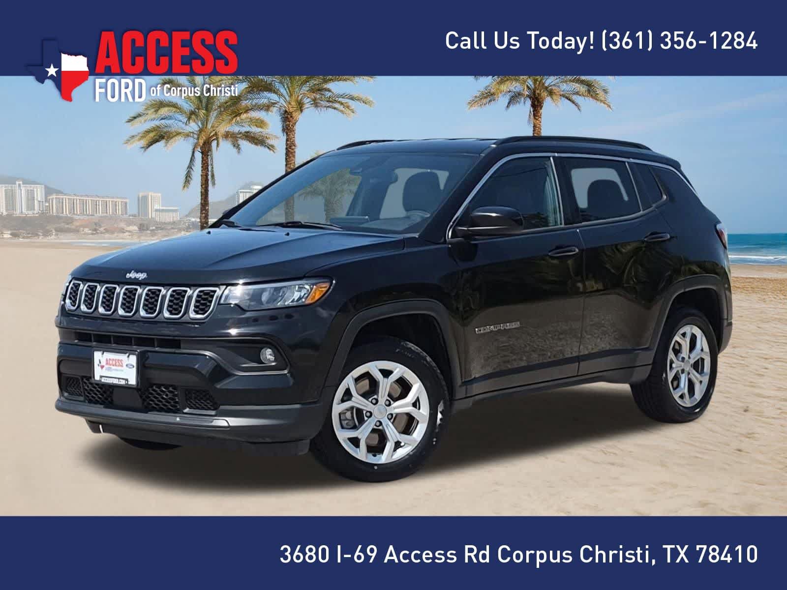 Used 2024 Jeep Compass Latitude AWD/4WD image 1