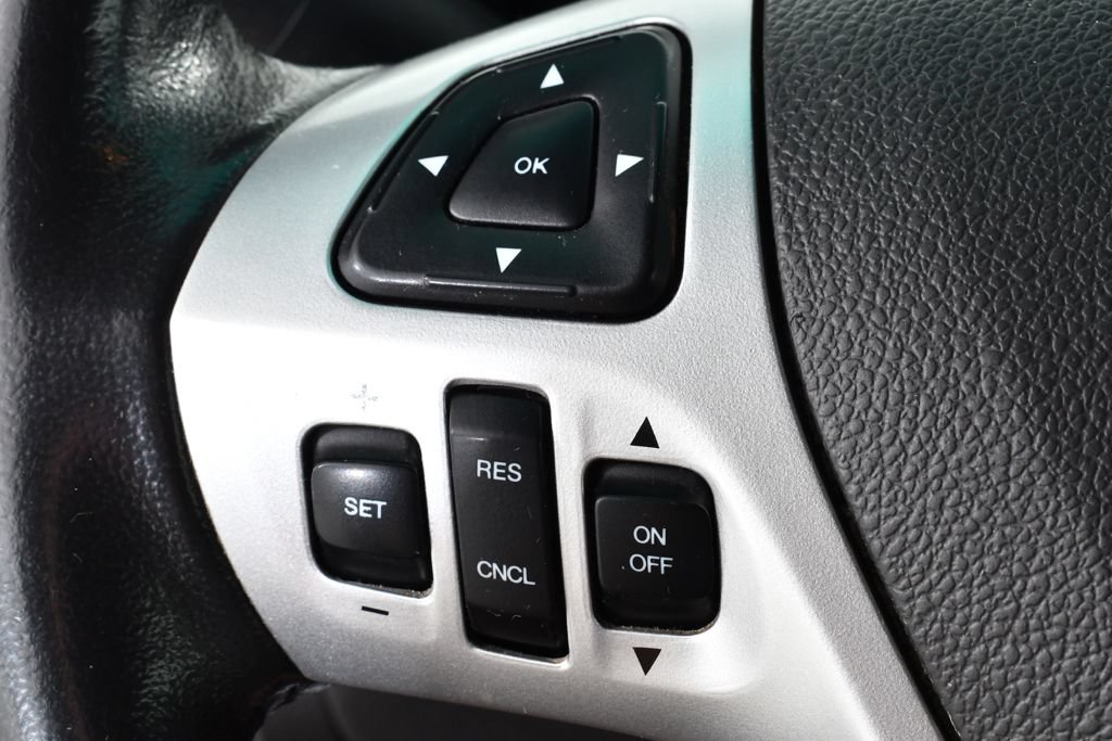 Used 2013 Ford Explorer XLT AWD/4WD image 32