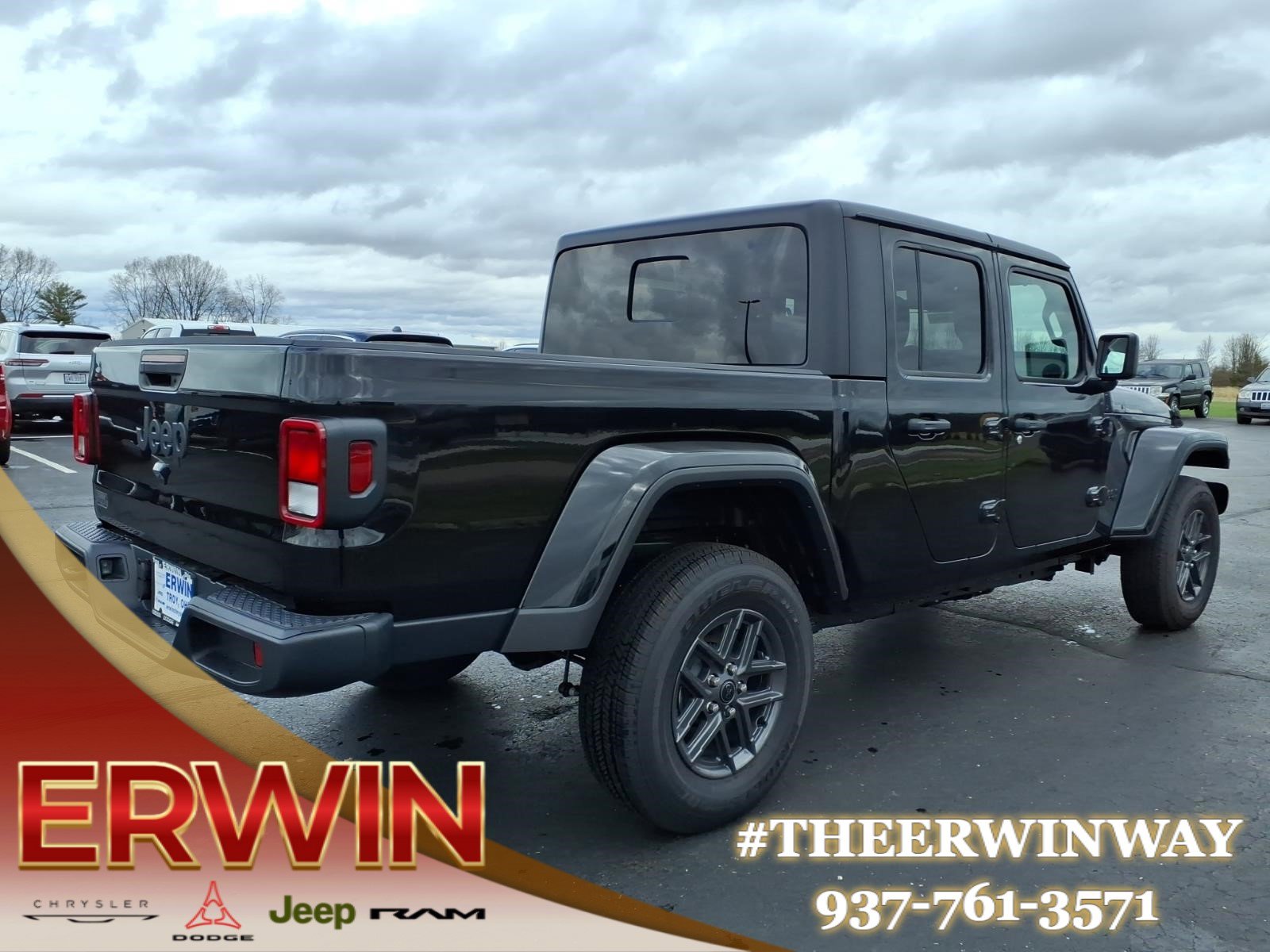New 2026 Jeep Gladiator Sport AWD/4WD image 5
