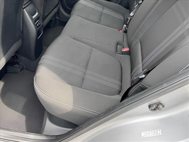 Certified 2024 Hyundai Venue SEL FWD image 12