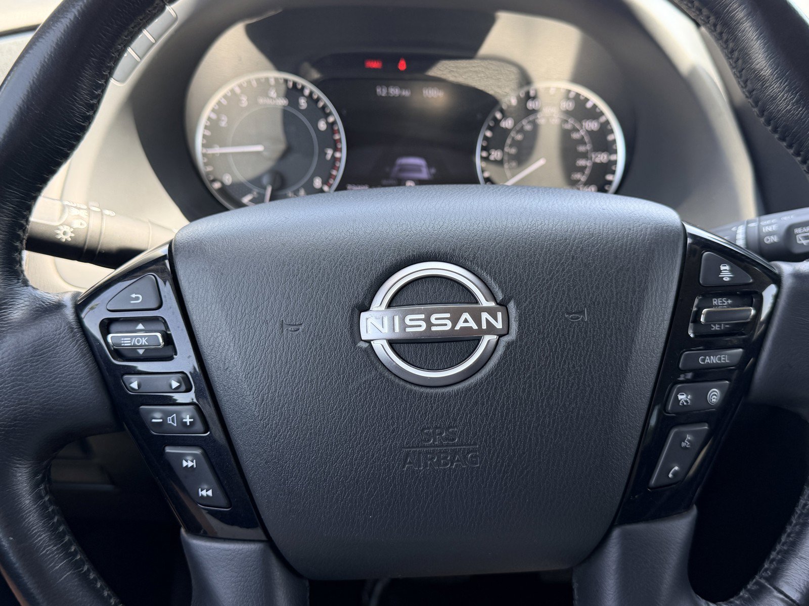 Used 2023 Nissan Armada SV AWD/4WD image 29