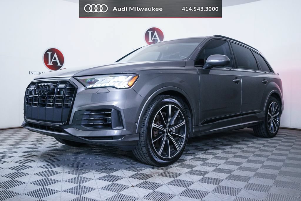 Used 2023 Audi Q7 3.0T Prestige w/ Prestige Package AWD/4WD image 3