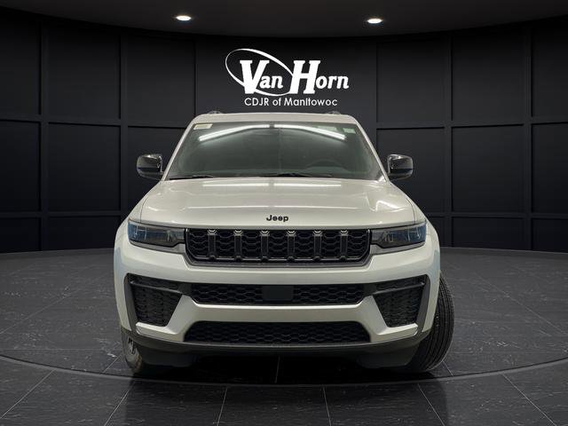 New 2026 Jeep Grand Cherokee 4WD image 12