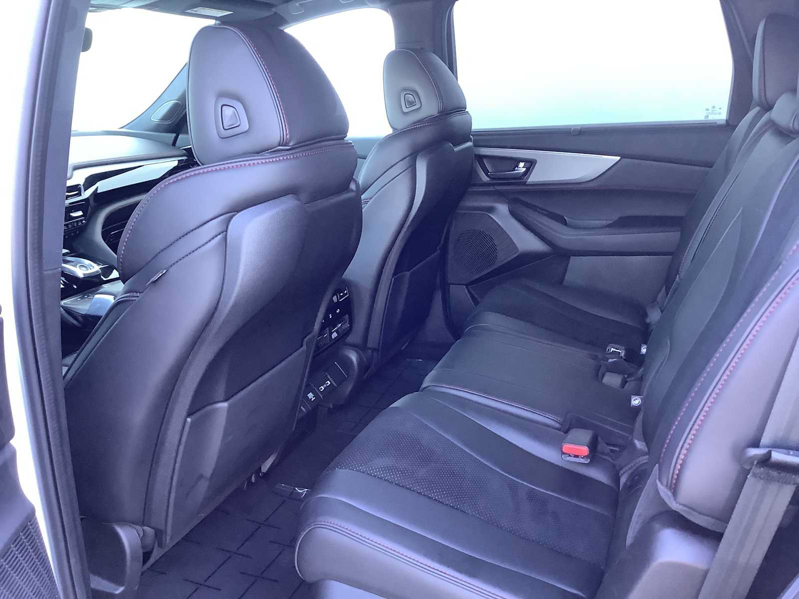 Used 2023 Acura MDX A-Spec AWD/4WD image 12