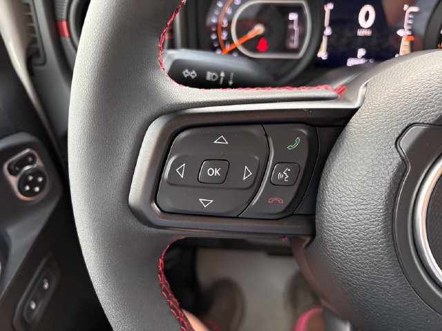 Used 2024 Jeep Wrangler Unlimited Rubicon w/ Technology Group AWD/4WD image 11