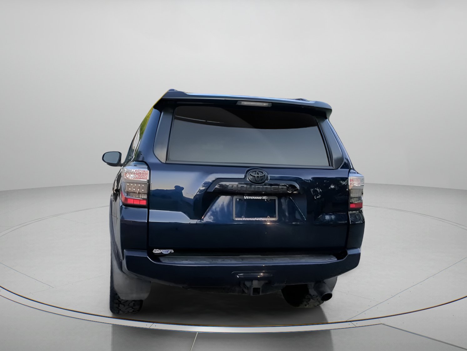 Used 2020 Toyota 4Runner Venture w/ Moonroof Package AWD/4WD image 24