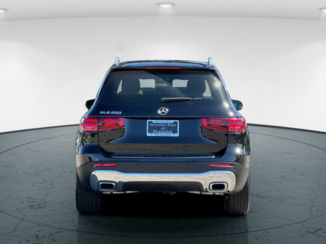 Certified 2026 Mercedes-Benz GLB 250 image 6