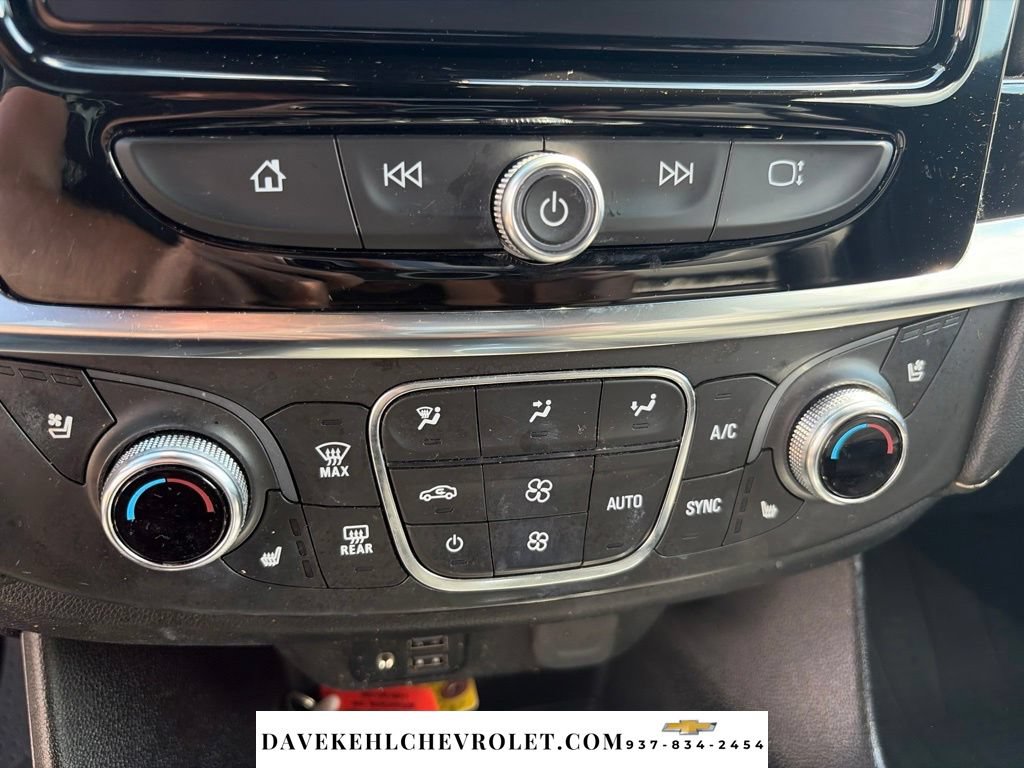Used 2023 Chevrolet Traverse Premier AWD/4WD image 15