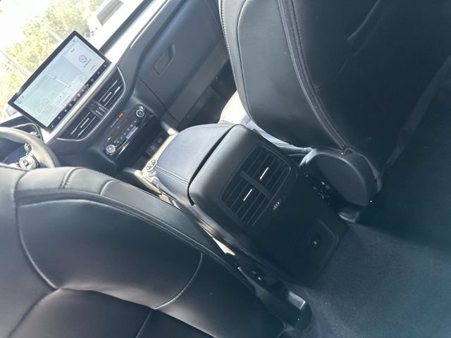 Used 2024 Ford Escape Platinum AWD/4WD image 24