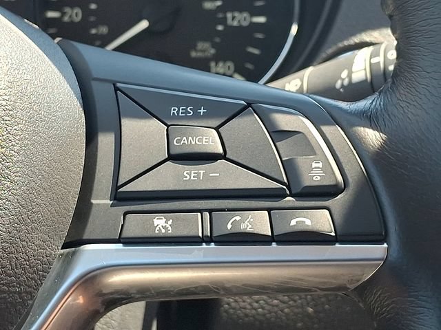 Used 2017 Nissan Rogue SL w/ SL Premium Package AWD/4WD image 19