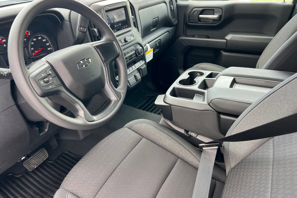 New 2026 Chevrolet Silverado 1500 Custom Trail Boss w/ Dark Appearance Package image 7