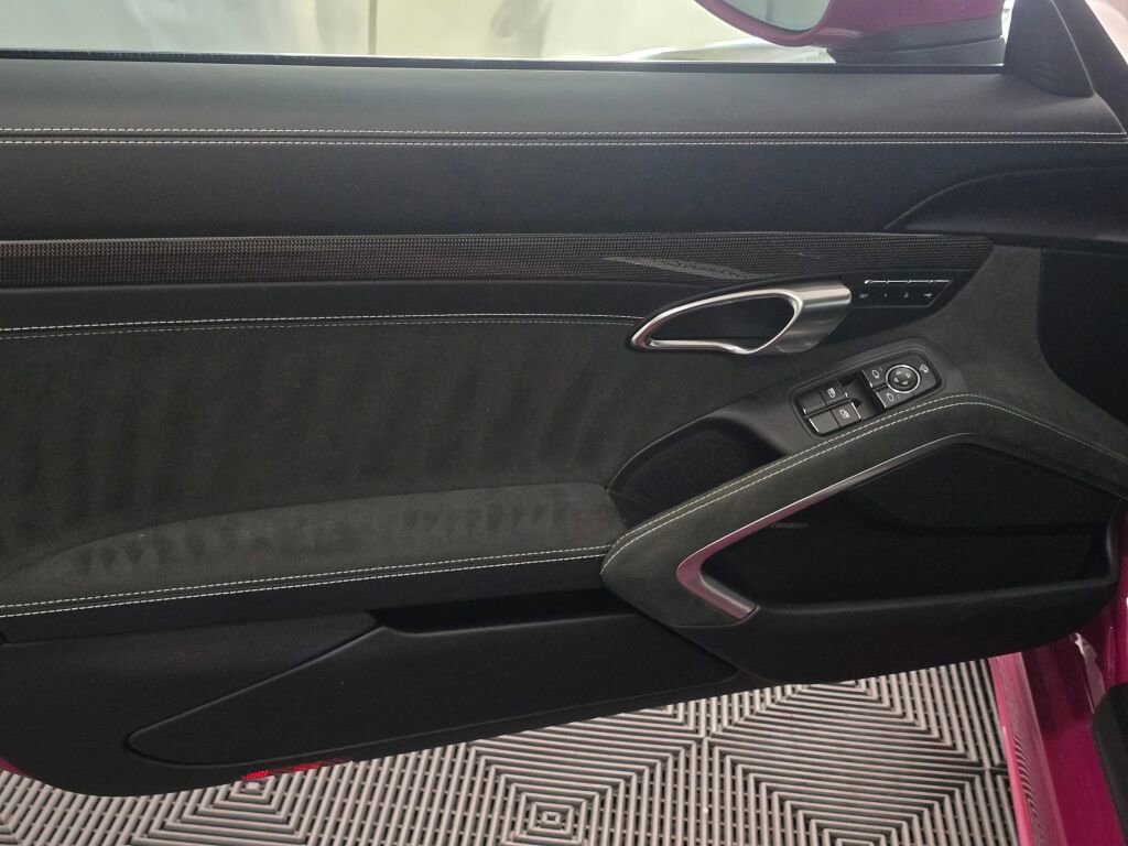 Certified 2025 Porsche 718 Cayman GTS RWD image 30