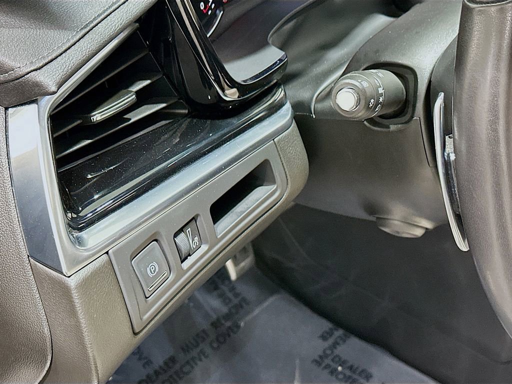 Used 2023 Cadillac XT6 Sport image 10