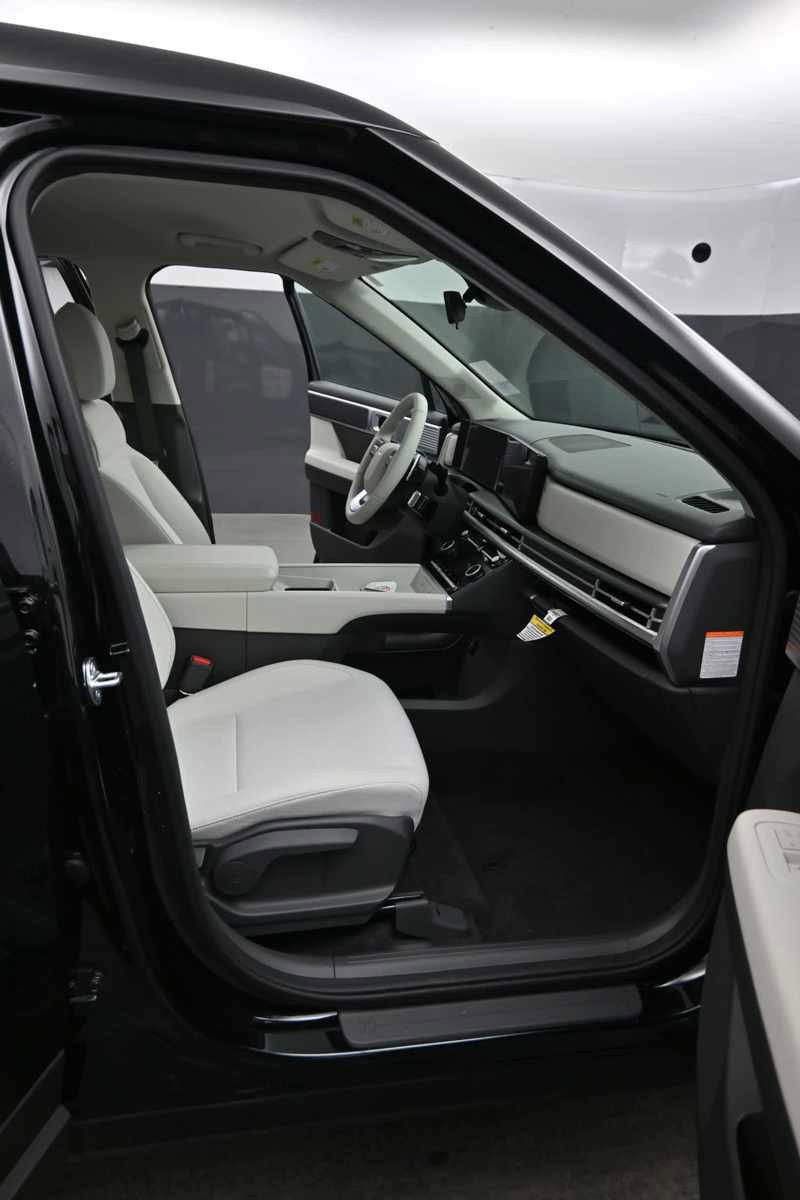 New 2026 Hyundai Santa Fe SE AWD/4WD image 16
