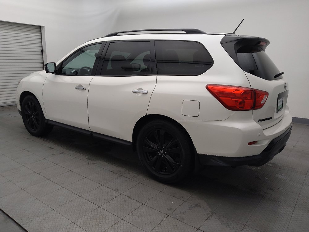 Used 2018 Nissan Pathfinder SL w/ Midnight Edition Package image 3