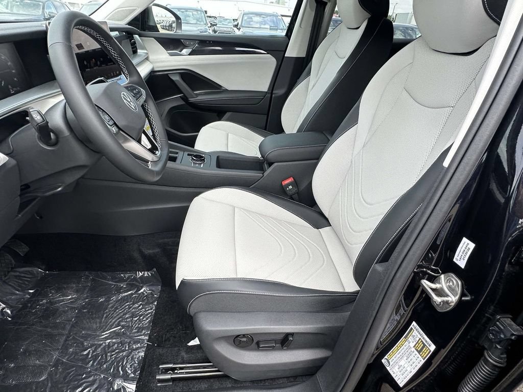 New 2026 Volkswagen Tiguan SE AWD/4WD image 12