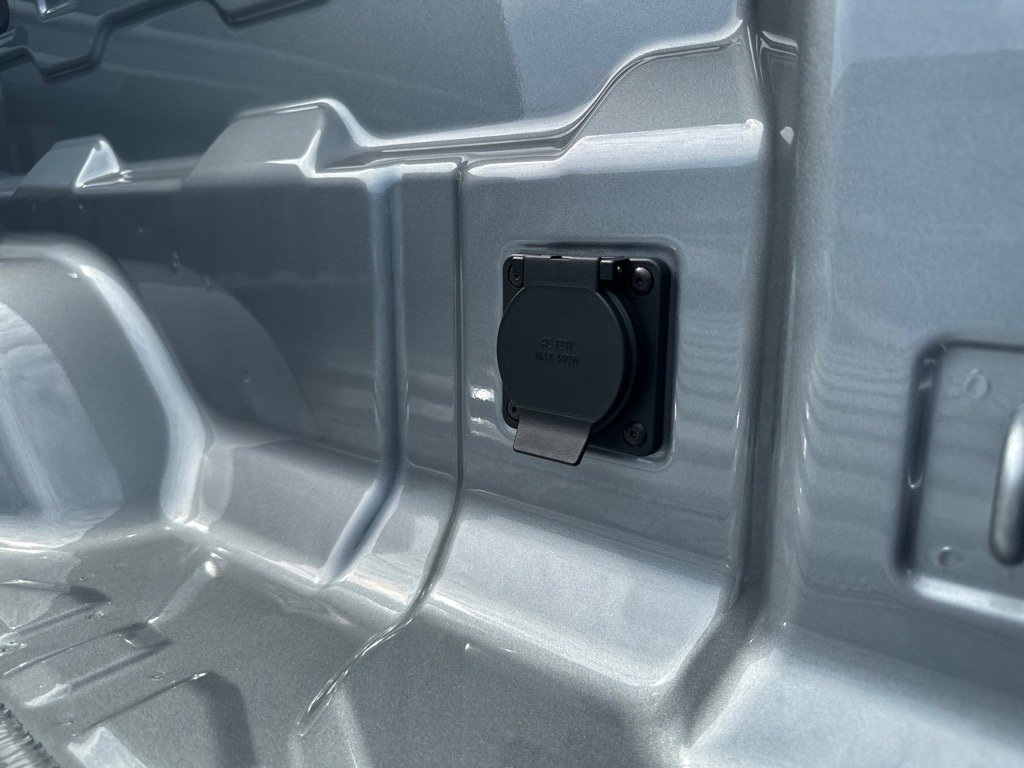 New 2025 GMC Canyon Elevation w/ Convenience Package image 5