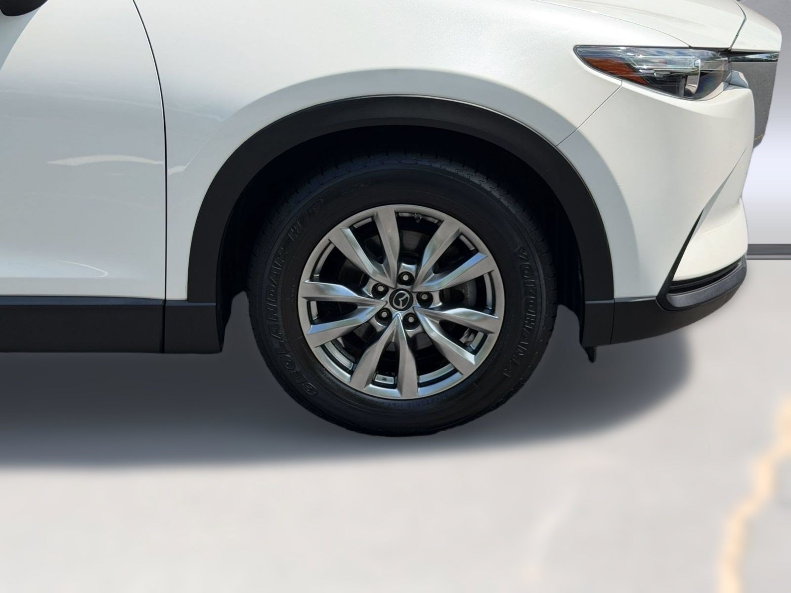 Used 2018 MAZDA CX-9 Touring FWD image 13