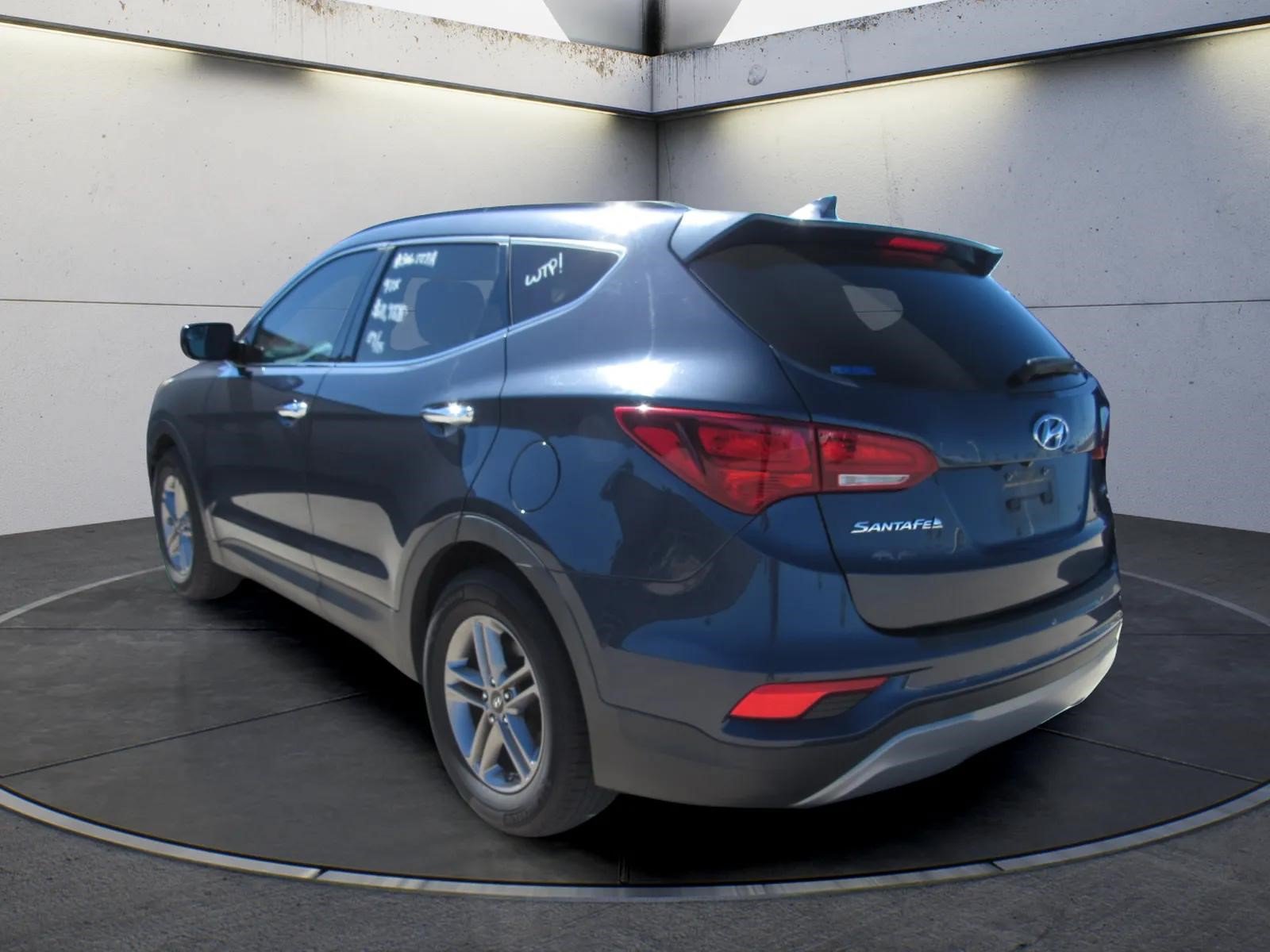Used 2017 Hyundai Santa Fe Sport FWD image 4