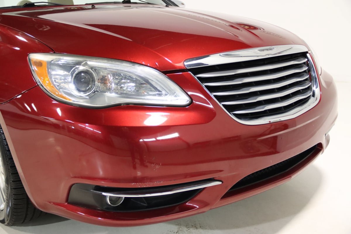 Used 2013 Chrysler 200 Limited FWD image 26