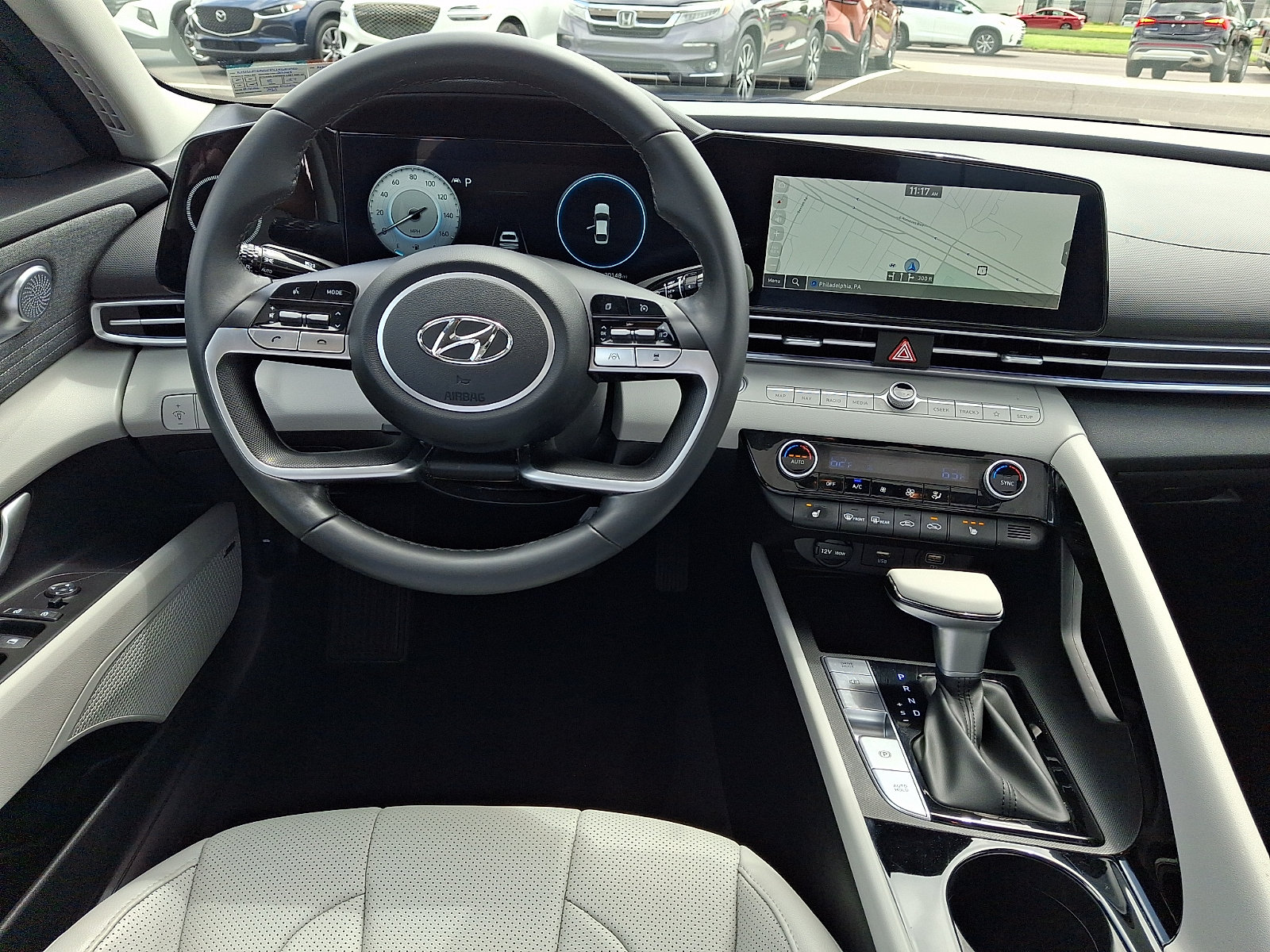 Certified 2023 Hyundai Elantra Limited w/ Preferred Accessory Package FWD image 10