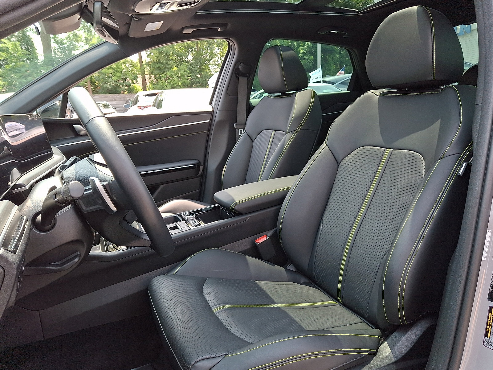 Certified 2025 Kia K5 GT FWD image 12