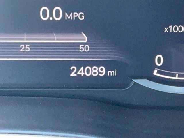 Used 2023 Genesis G80 2.5T image 28