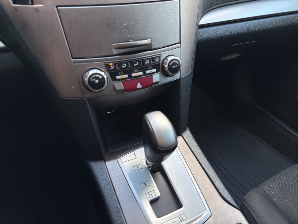 Used 2013 Subaru Outback 2.5i Premium AWD/4WD image 19