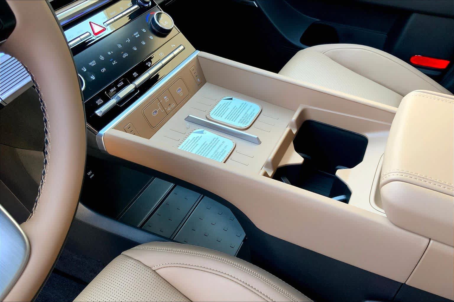 New 2027 Hyundai Santa Fe Calligraphy FWD image 8