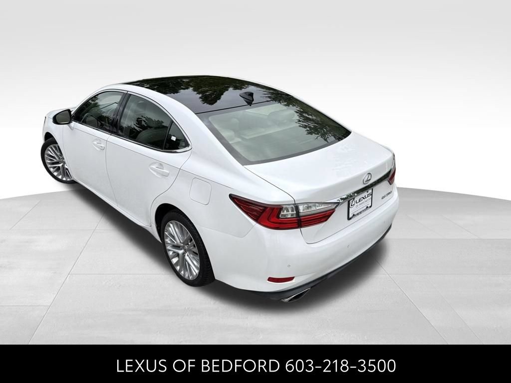 Used 2016 Lexus ES 350 w/ Luxury Package w/Wood Trim FWD image 4