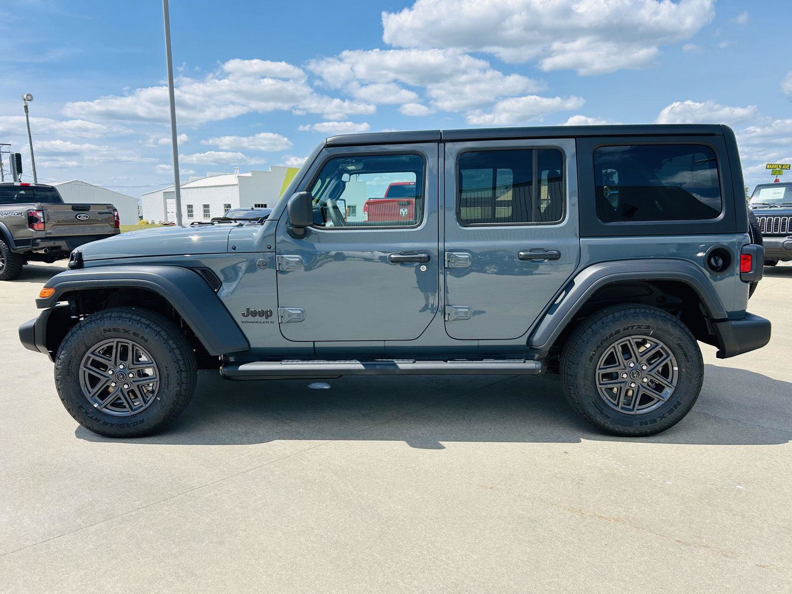 New 2026 Jeep Wrangler Unlimited Sport AWD/4WD image 32