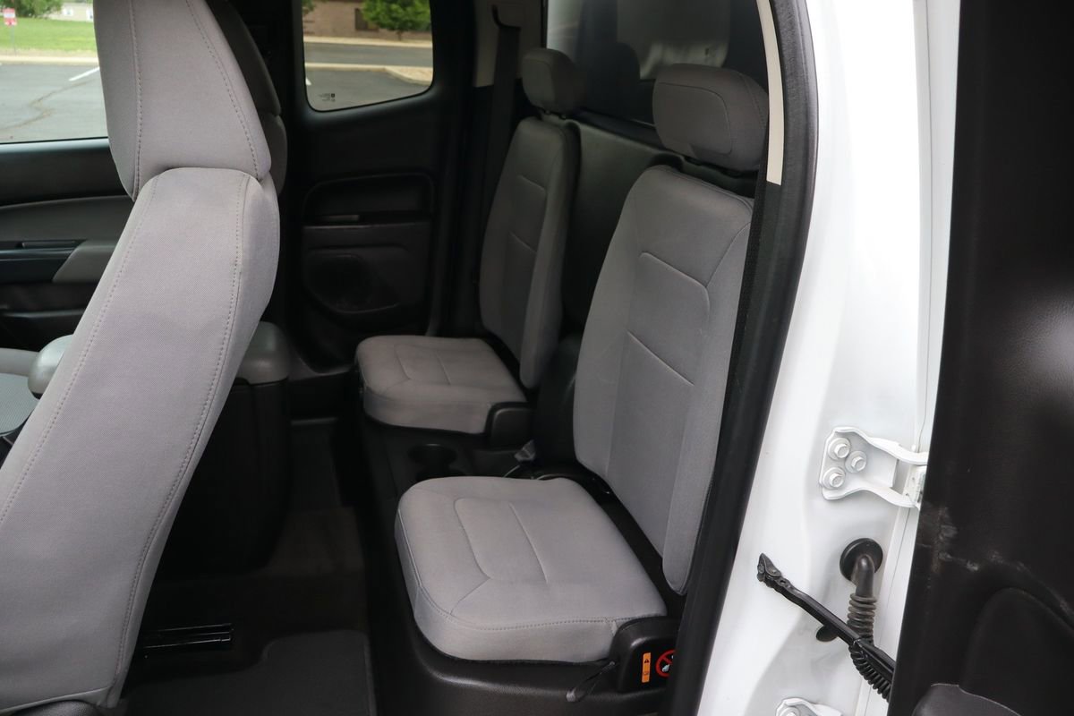 Used 2017 Chevrolet Colorado W/T w/ WT Convenience Package AWD/4WD image 22