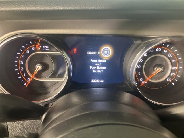 Used 2021 Jeep Gladiator Sport image 13