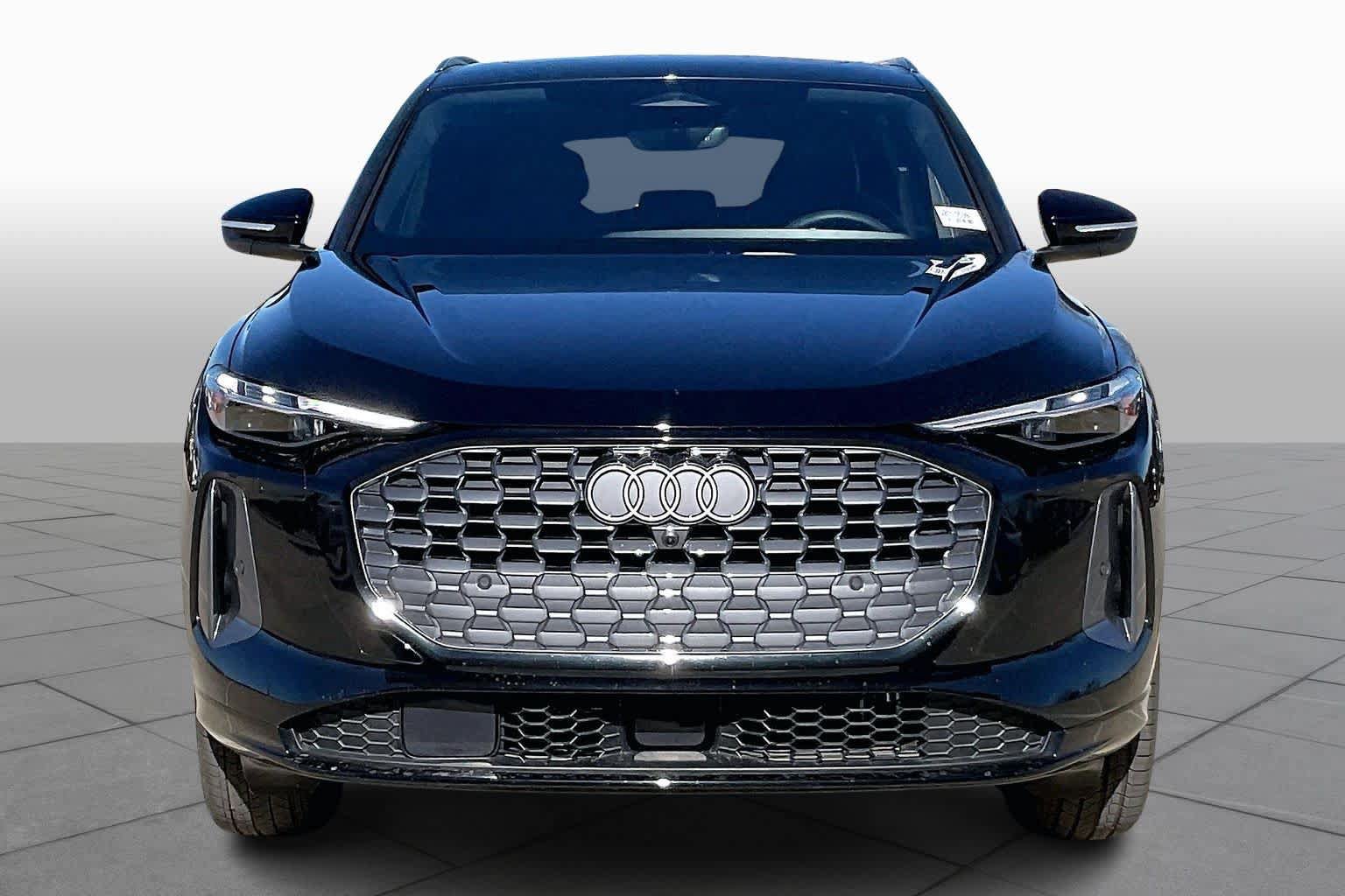Used 2025 Audi Q5 Premium w/ Premium Plus AWD/4WD image 4