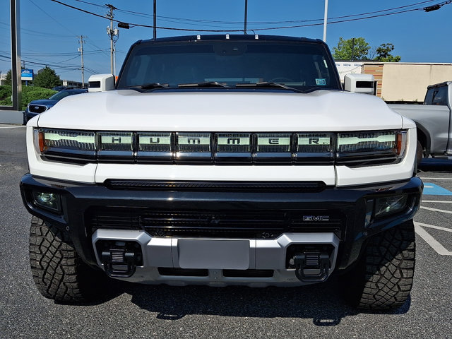 Certified 2025 GMC Hummer EV 2X w/ Extreme Off-Road Package AWD/4WD image 2