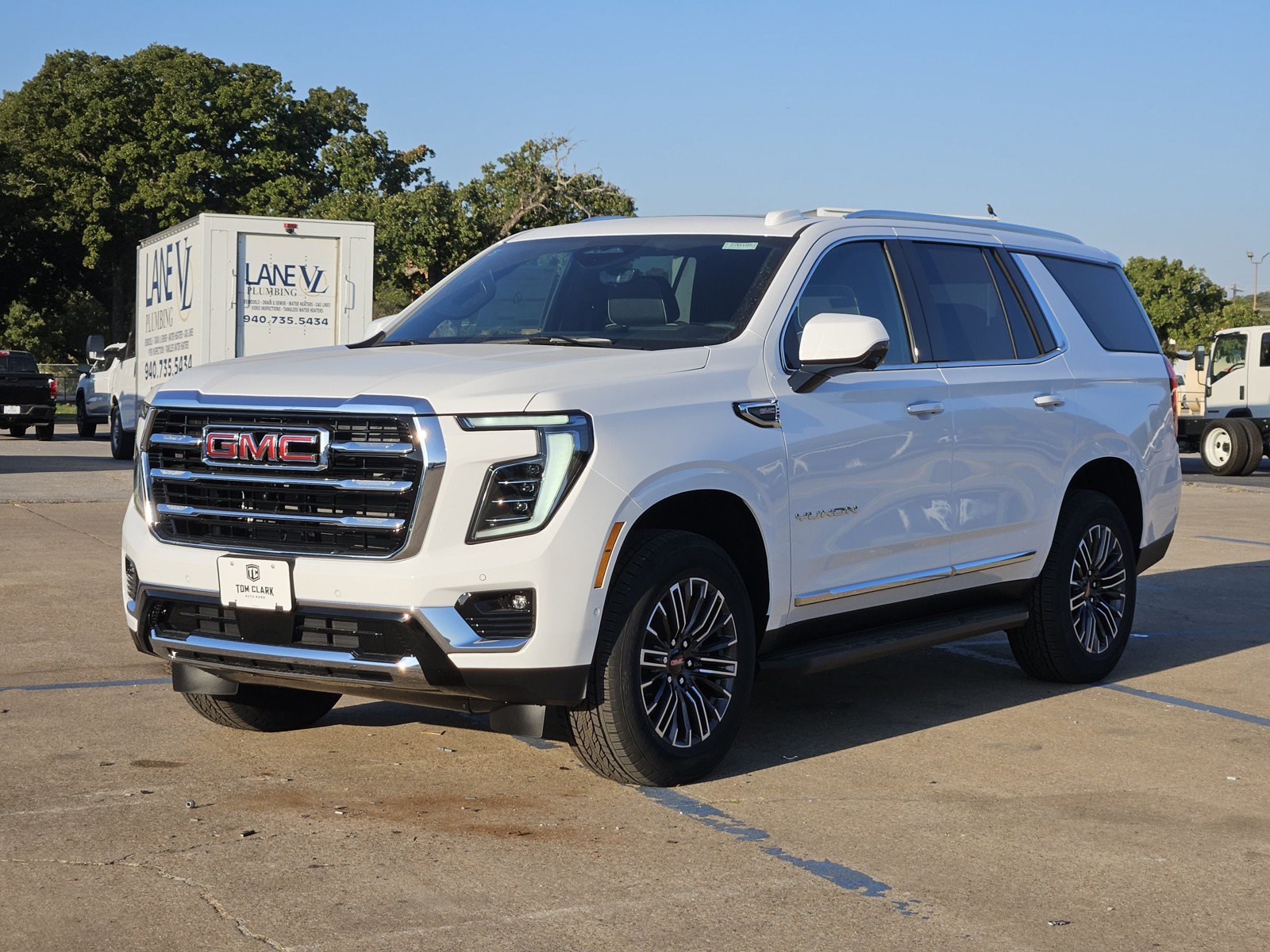 New 2027 GMC Yukon Elevation w/ Technology Package AWD/4WD image 2