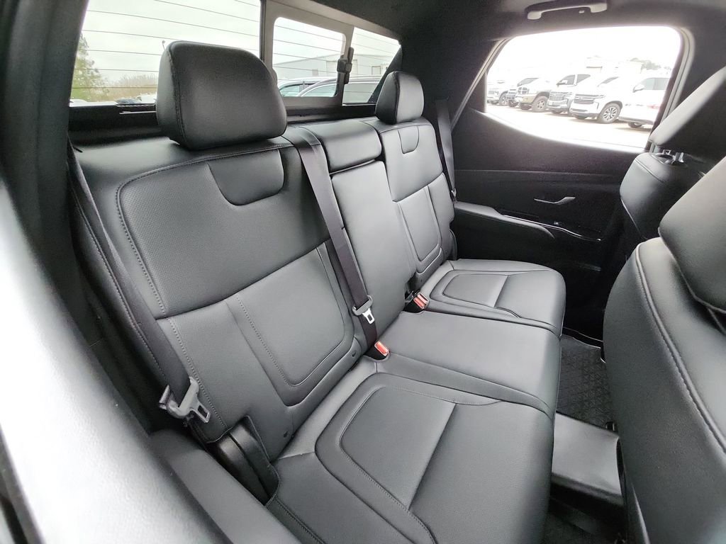 Used 2023 Hyundai Santa Cruz Limited image 32