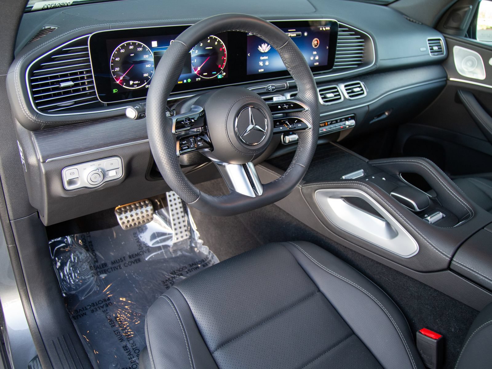 Used 2024 Mercedes-Benz GLS 450 4MATIC image 4