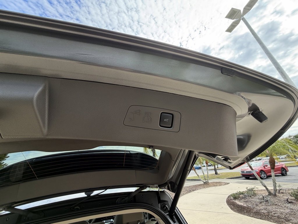 Used 2024 Lincoln Corsair FWD w/ Equipment Group 102A image 29