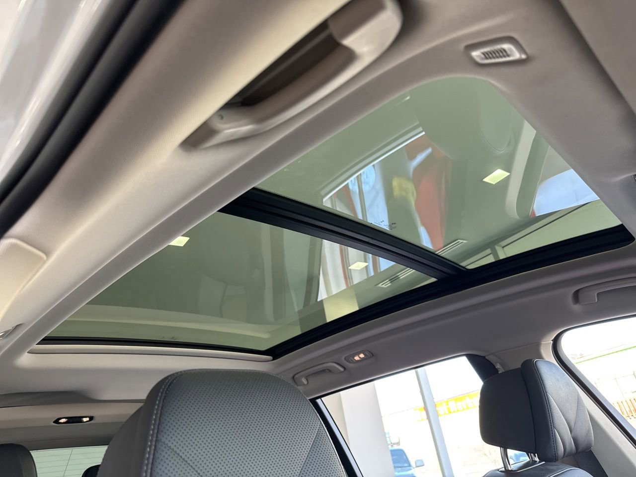 Certified 2023 BMW X7 xDrive40i w/ Premium Package image 49