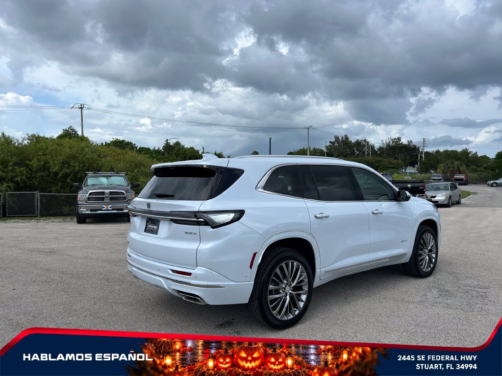 New 2026 Buick Enclave Avenir w/ Super Cruise Package AWD/4WD image 7