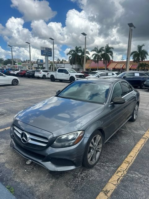 Used 2018 Mercedes-Benz C 300 Sedan image 3