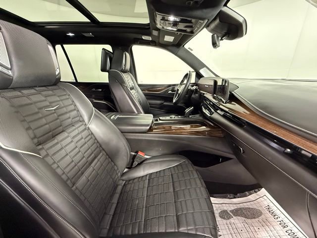 Certified 2021 Cadillac Escalade Premium Luxury Platinum image 34