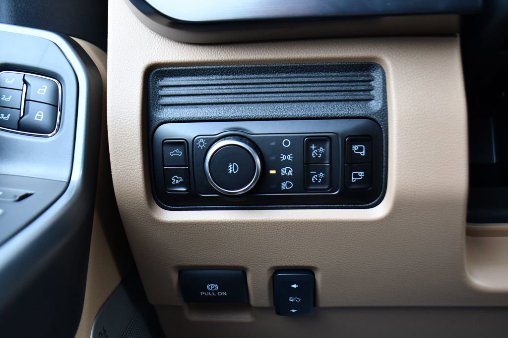 Used 2026 Ford F350 Lariat w/ Lariat Ultimate Package image 27