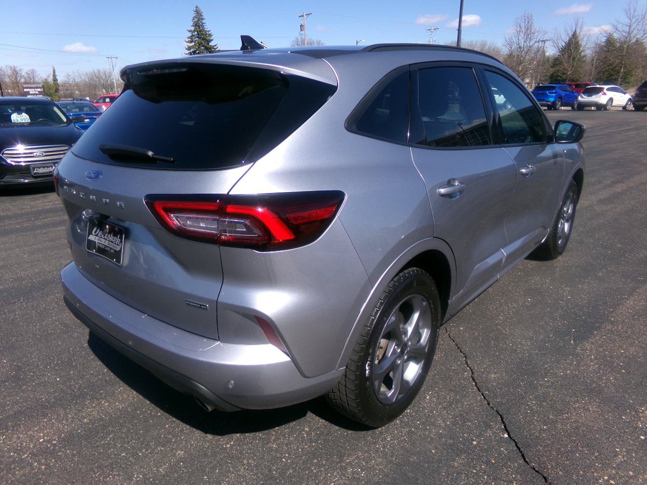 Used 2024 Ford Escape ST-Line Select w/ Tech Pack #1 AWD/4WD image 3
