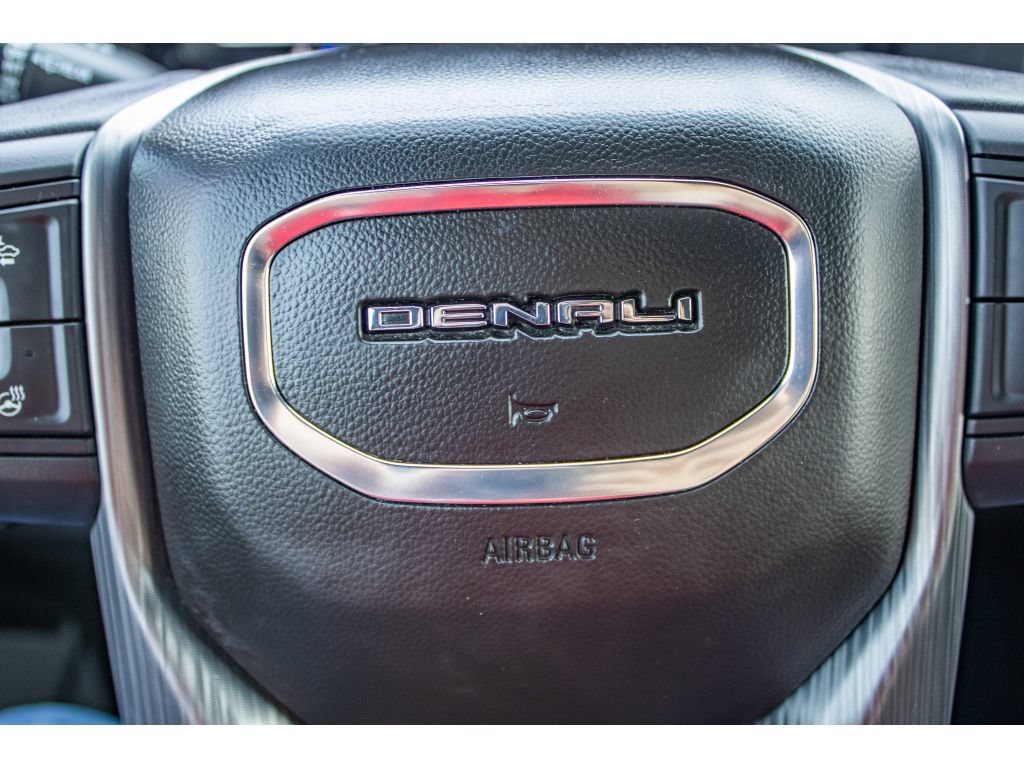 Used 2023 GMC Yukon Denali Ultimate AWD/4WD image 38